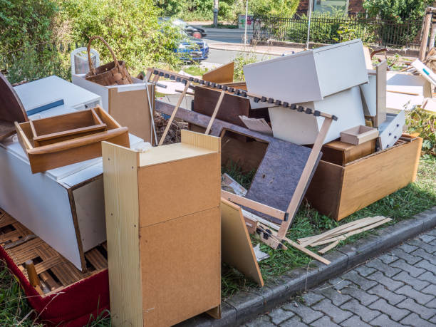 Best Residential Junk Removal  in Oelwein, IA