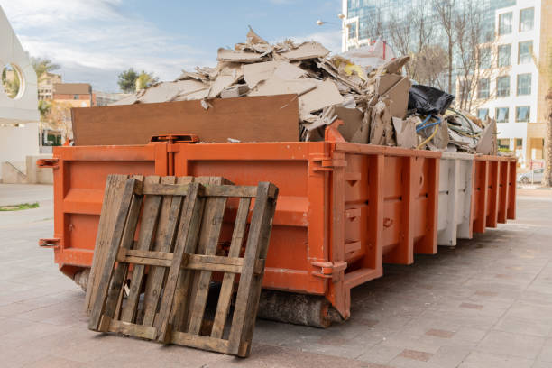 Best Property Management Cleanouts  in Oelwein, IA